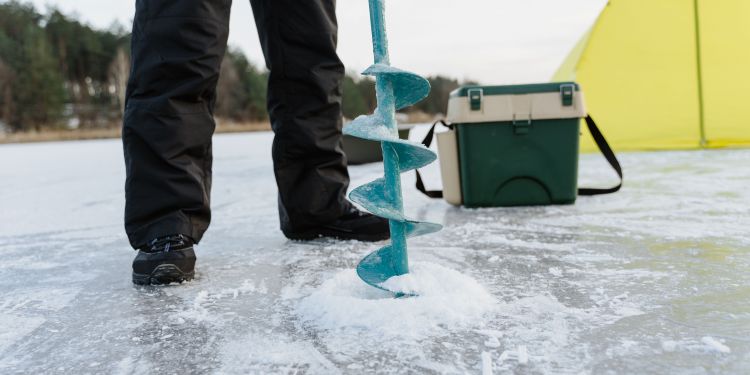 How to Target Lake Trout While Ice Fishing: A Comprehensive Guide