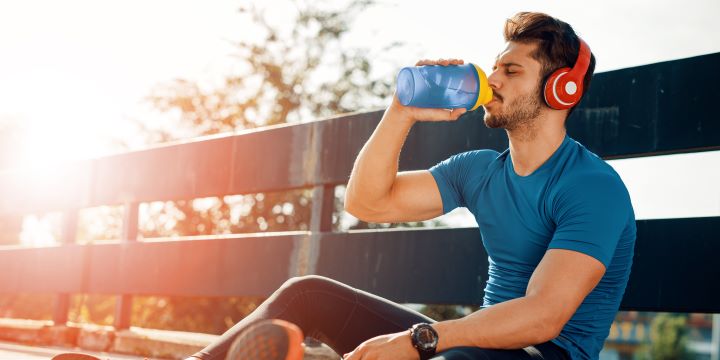 Five Ways For Men To Stay Healthy During The Summer Heat