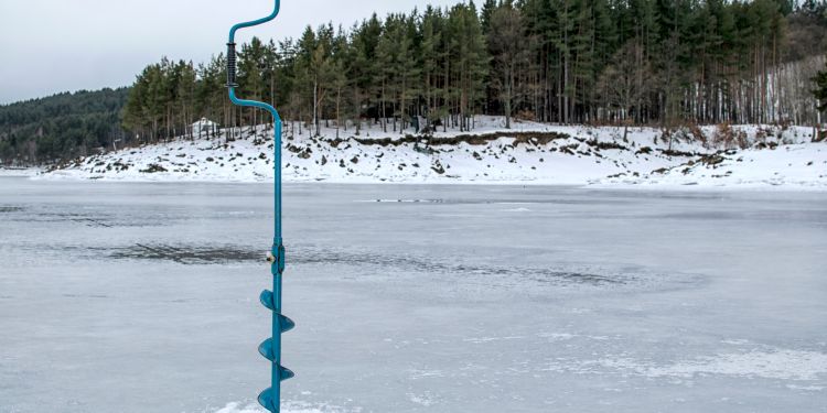 The Role of Sonar and Fish Finders in Ice Fishing: A Comprehensive Guide