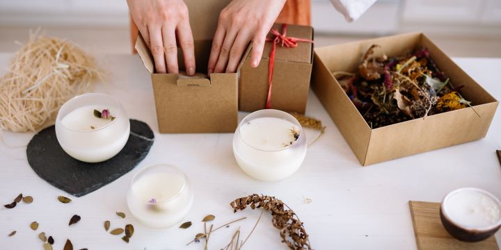 Affordable Price in Bulk Candle Packaging for Startup Candle Makers