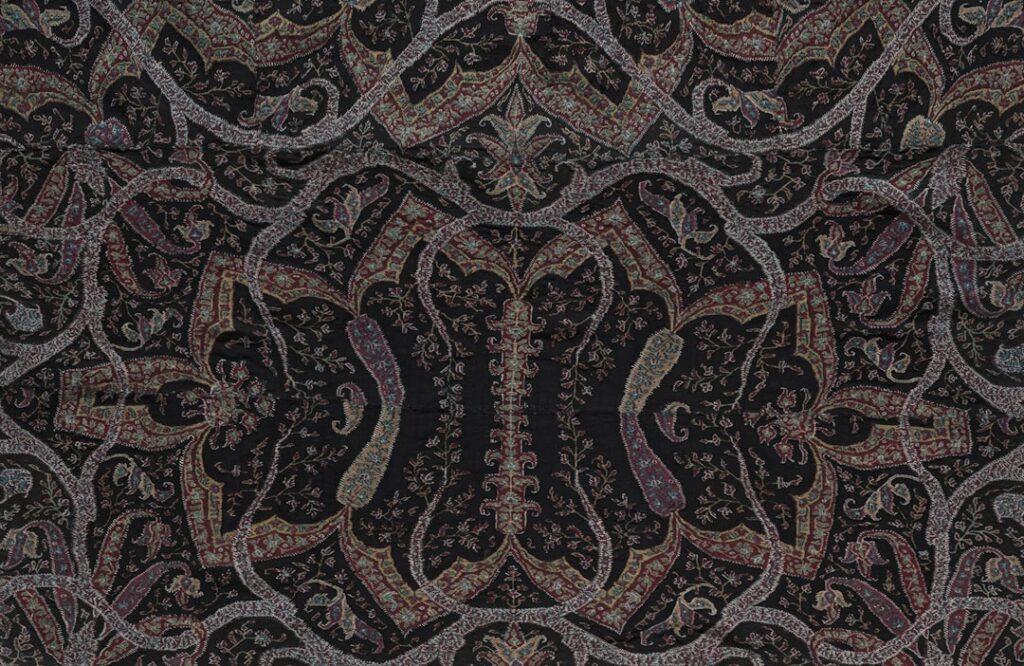 Revolutionizing Flooring: The Retro-Inspired Carpet Trend