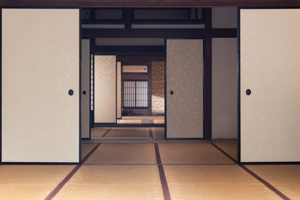 Japandi & Organic Modern: Creating Calm, Nature-Inspired Interiors