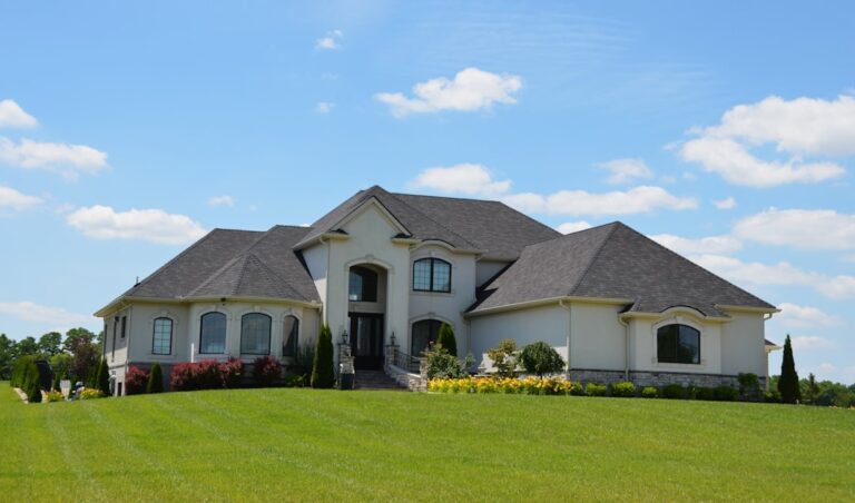 Photo Real estate listings